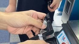 超聲波焊接機在頭盔配件焊接應(yīng)用案例